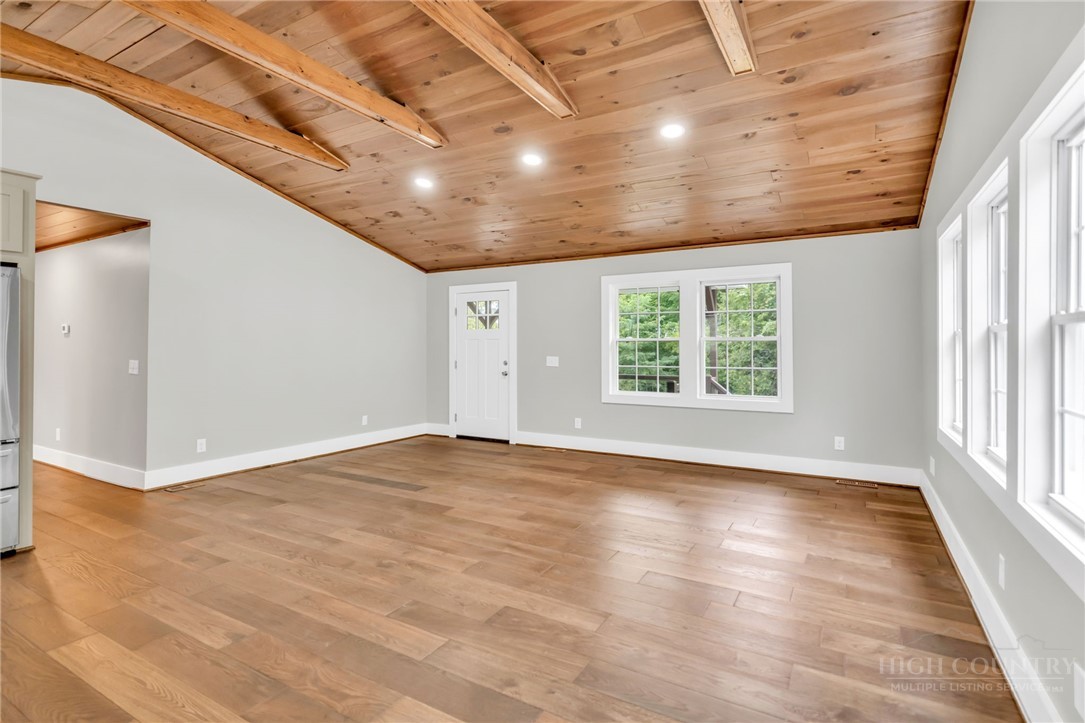 3115 Roaring Fork