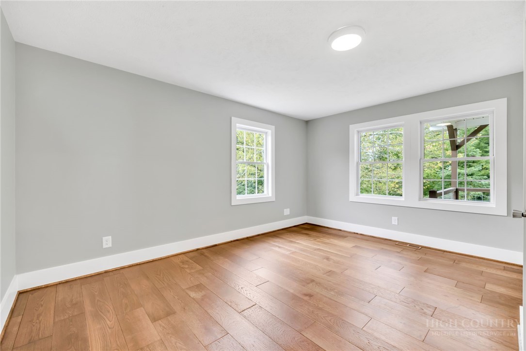 3115 Roaring Fork