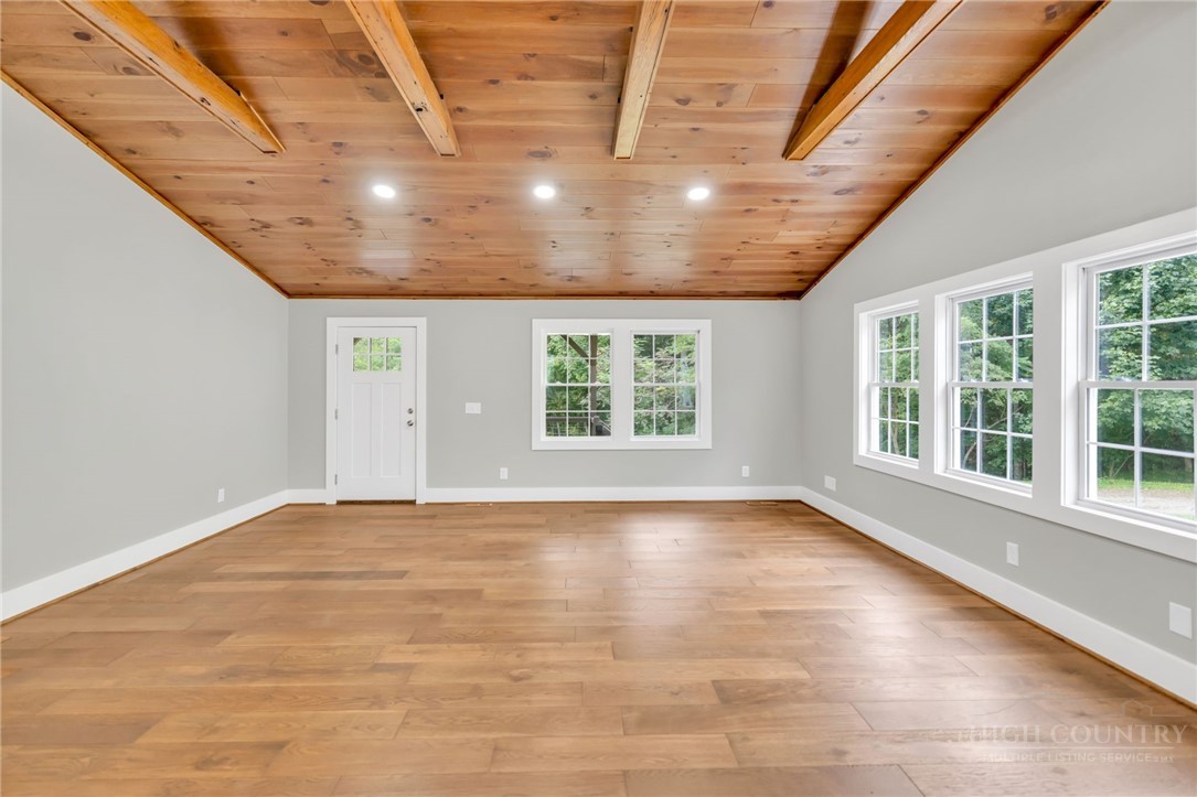 3115 Roaring Fork