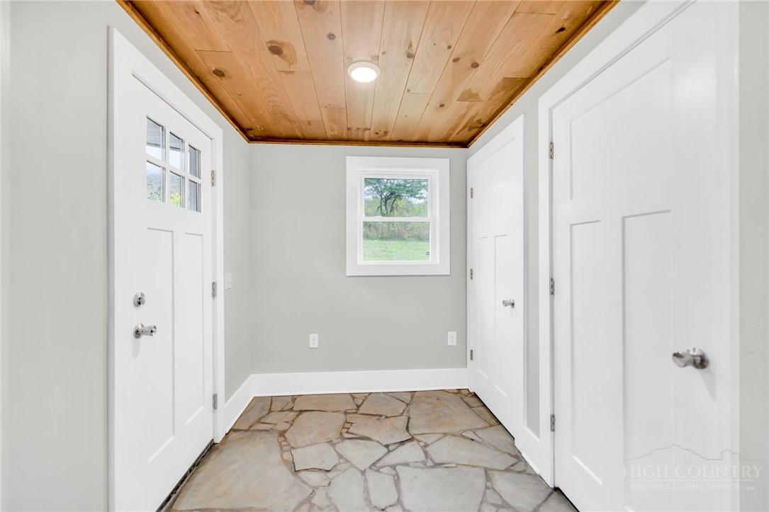 3115 Roaring Fork
