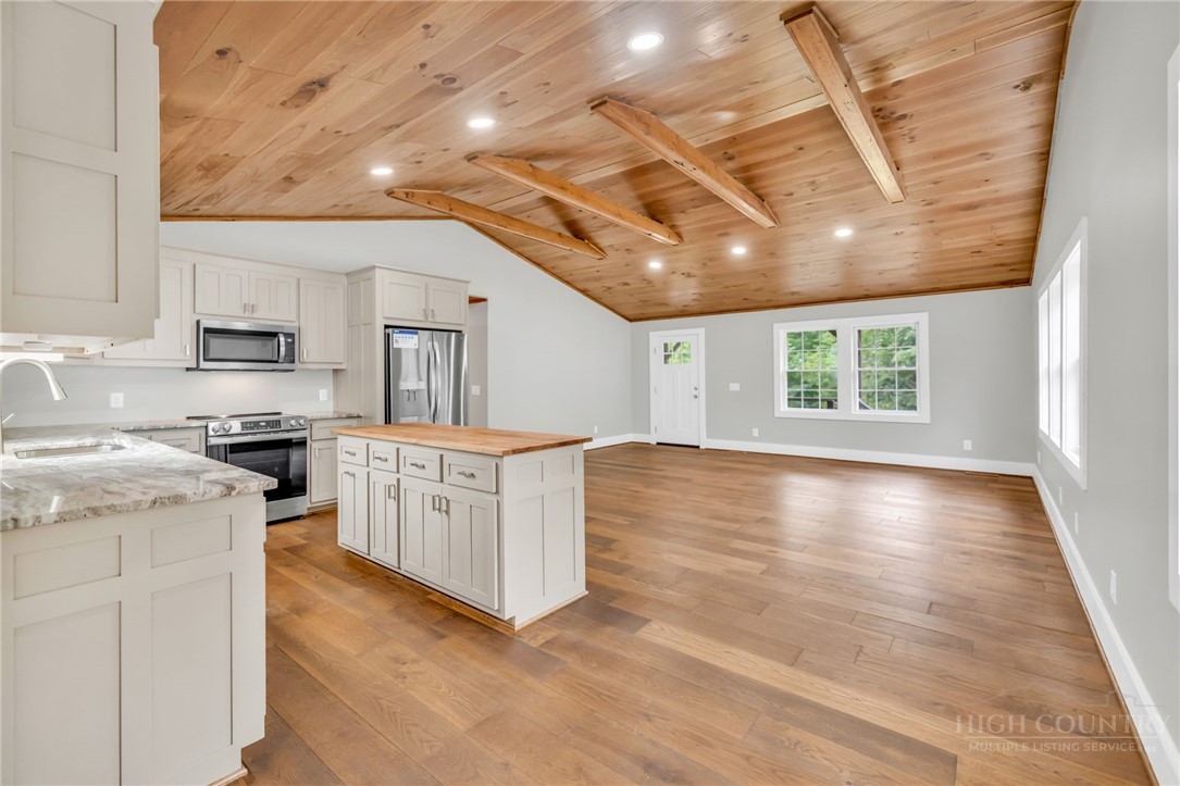 3115 Roaring Fork