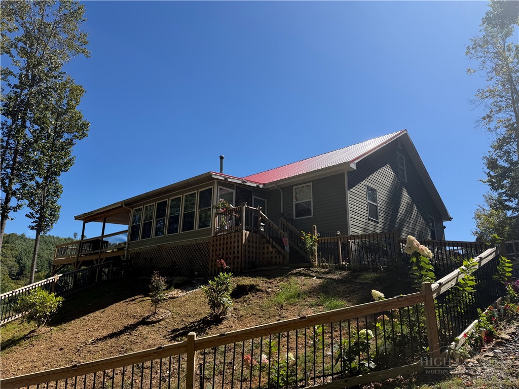 2832 Roaring Fork Road