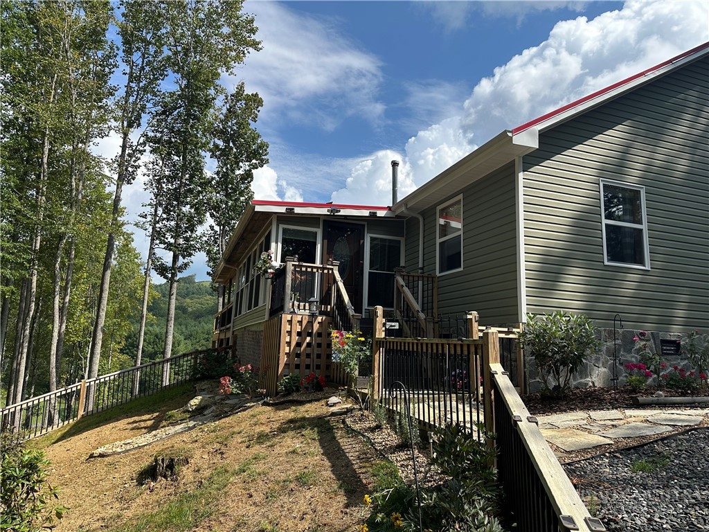 2832 Roaring Fork Road