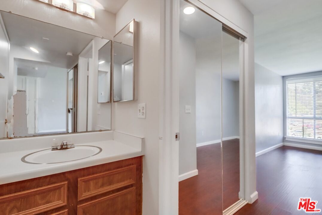 6171 Rancho Mission Rd Unit: 317