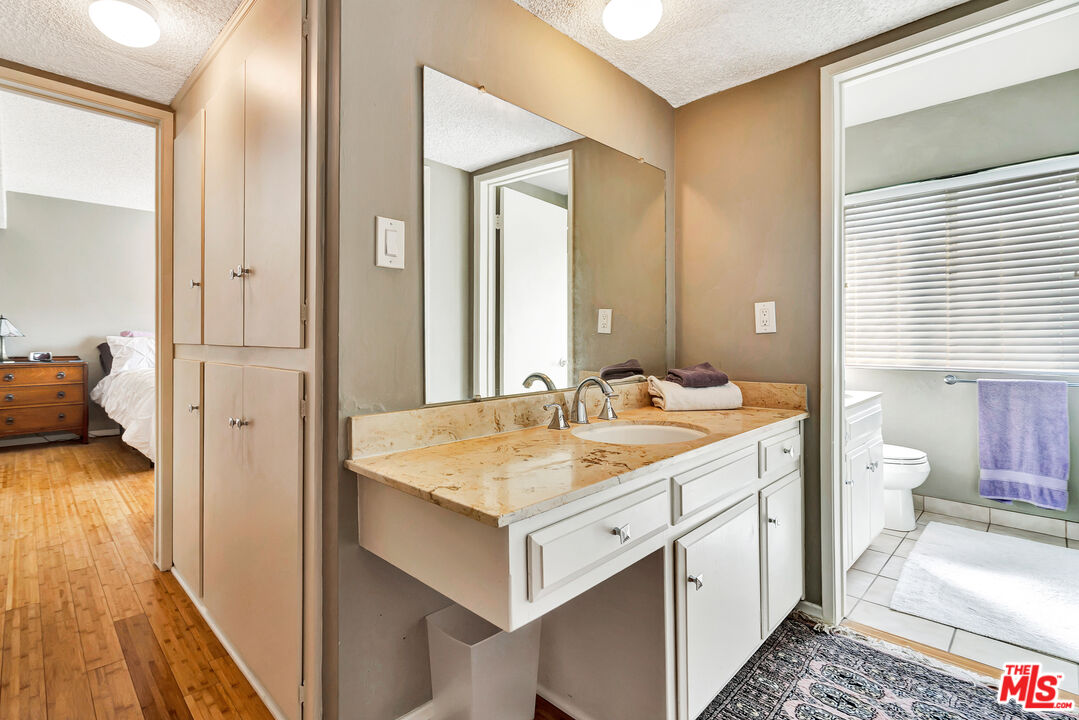 400 S Los Robles Ave Unit: 107