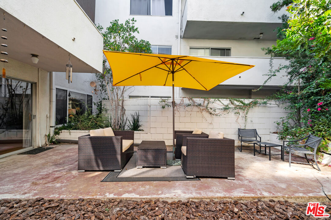 400 S Los Robles Ave Unit: 107