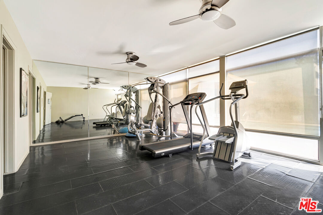 400 S Los Robles Ave Unit: 107