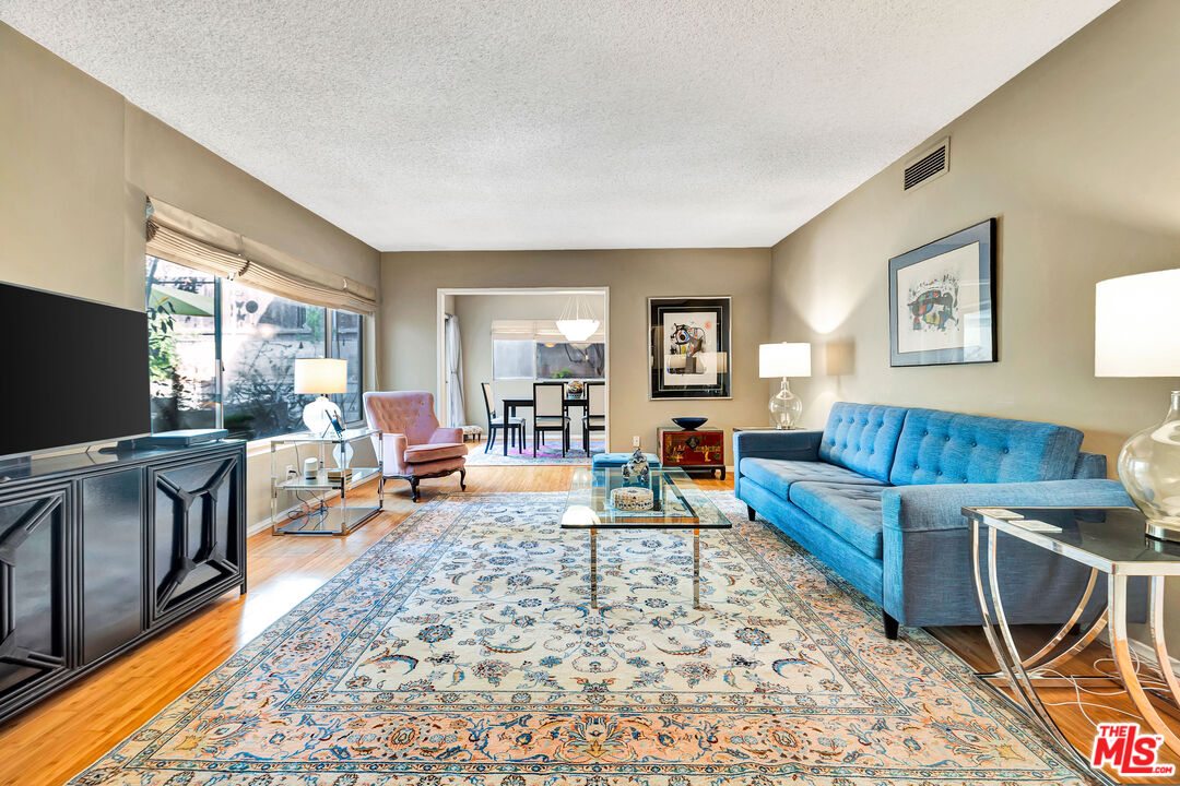 400 S Los Robles Ave Unit: 107