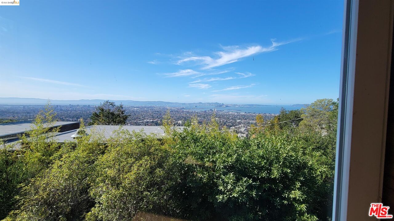 436 Panoramic Way