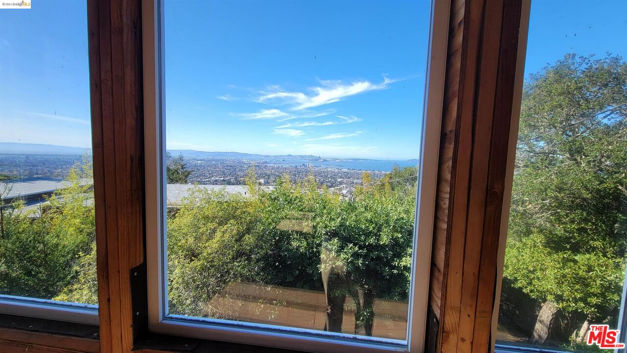 436 Panoramic Way