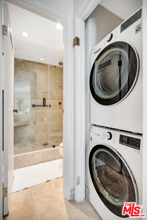 1750 E Ocean Blvd Unit: 704