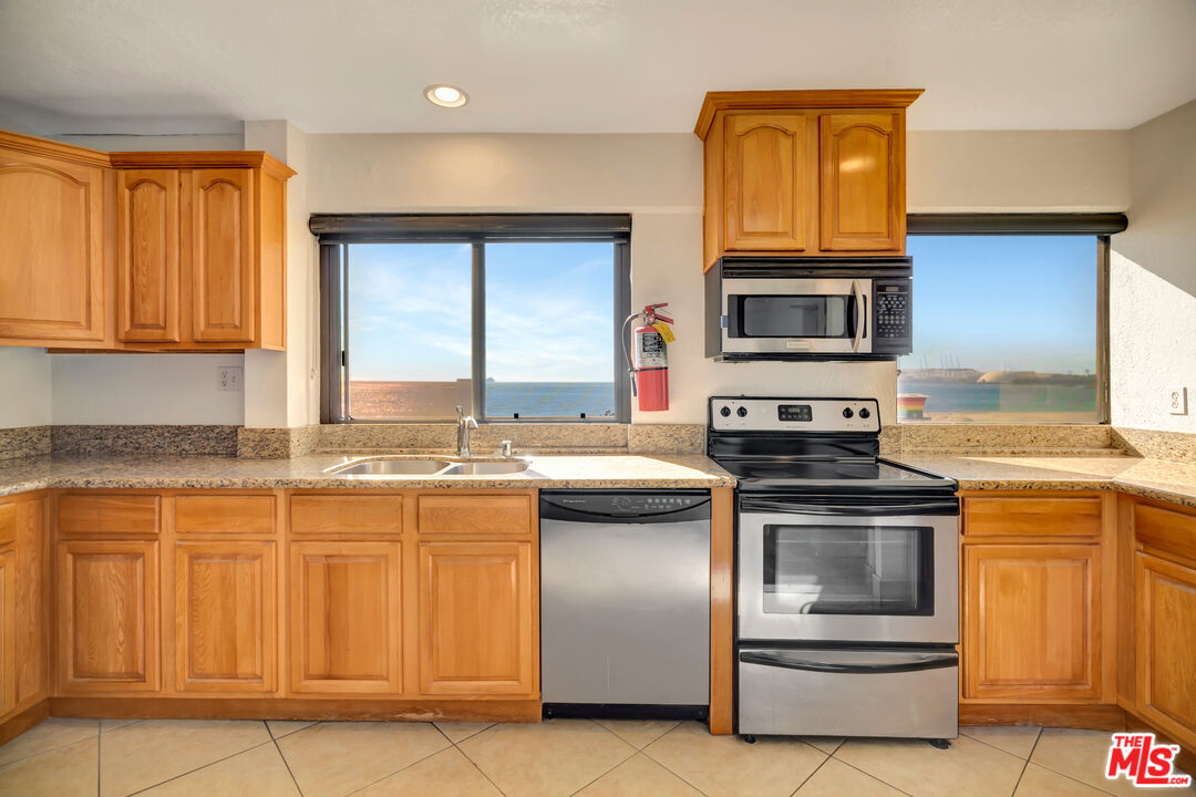 1750 E Ocean Blvd Unit: 704