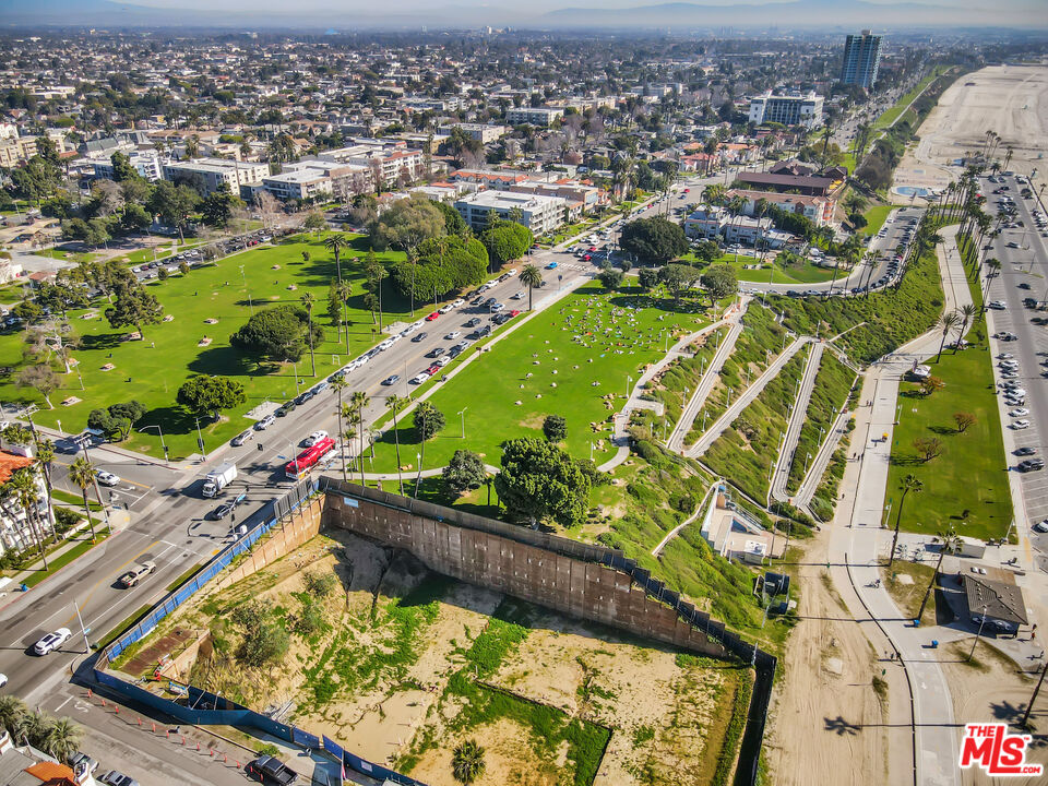 1750 E Ocean Blvd Unit: 704