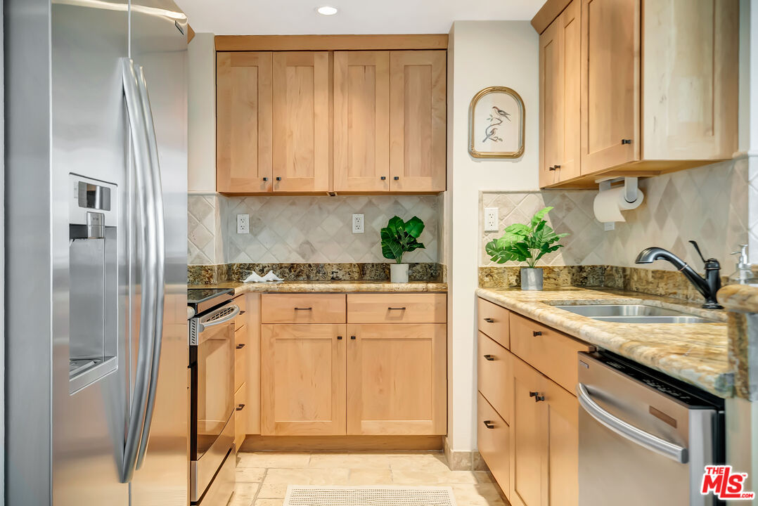 1750 E Ocean Blvd Unit: 704