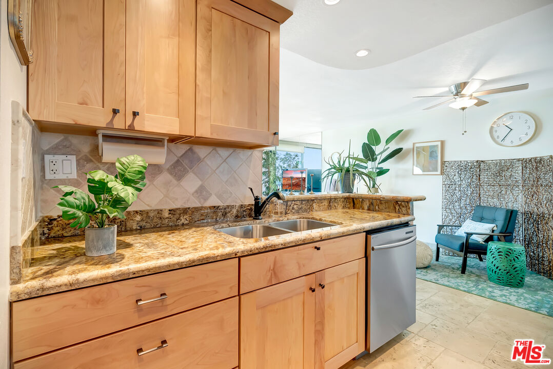 1750 E Ocean Blvd Unit: 704