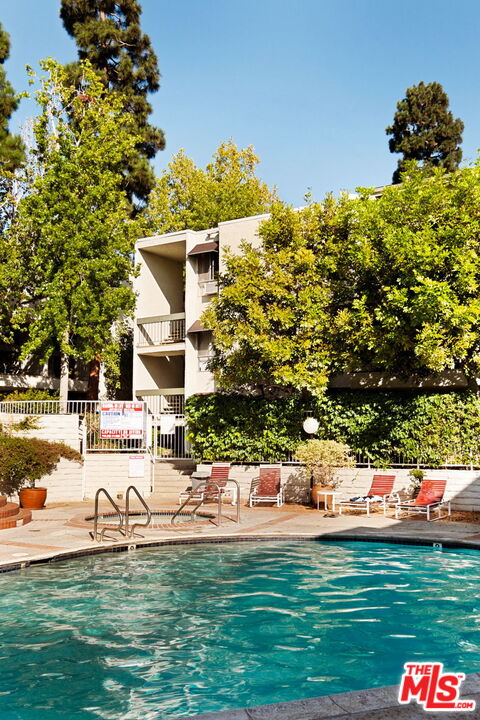 4900 Overland Ave Unit: 303