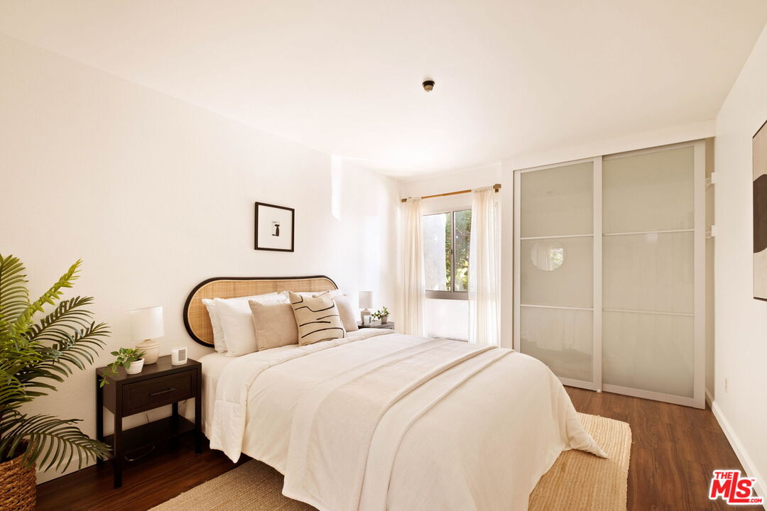 4900 Overland Ave Unit: 303