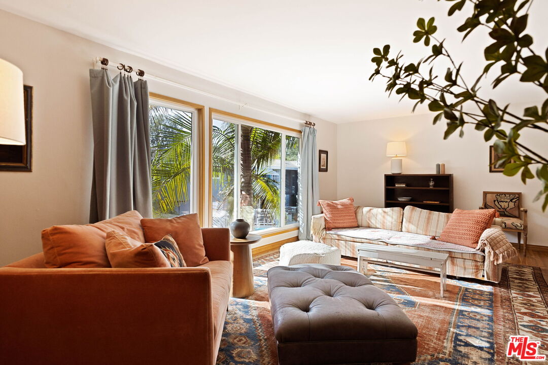 4252 Fair Ave Unit: 10