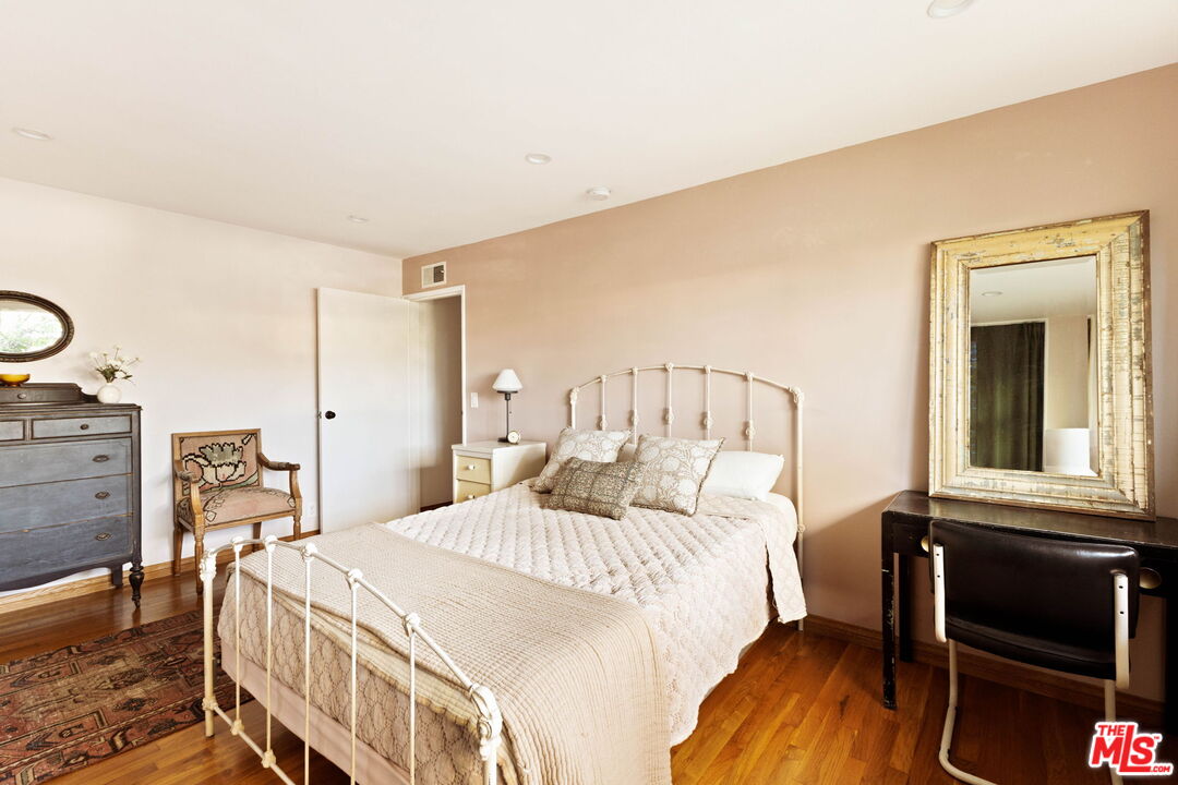 4252 Fair Ave Unit: 10