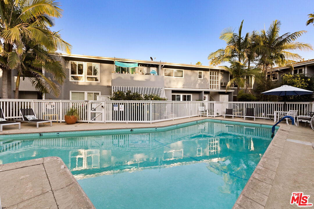 4252 Fair Ave Unit: 10