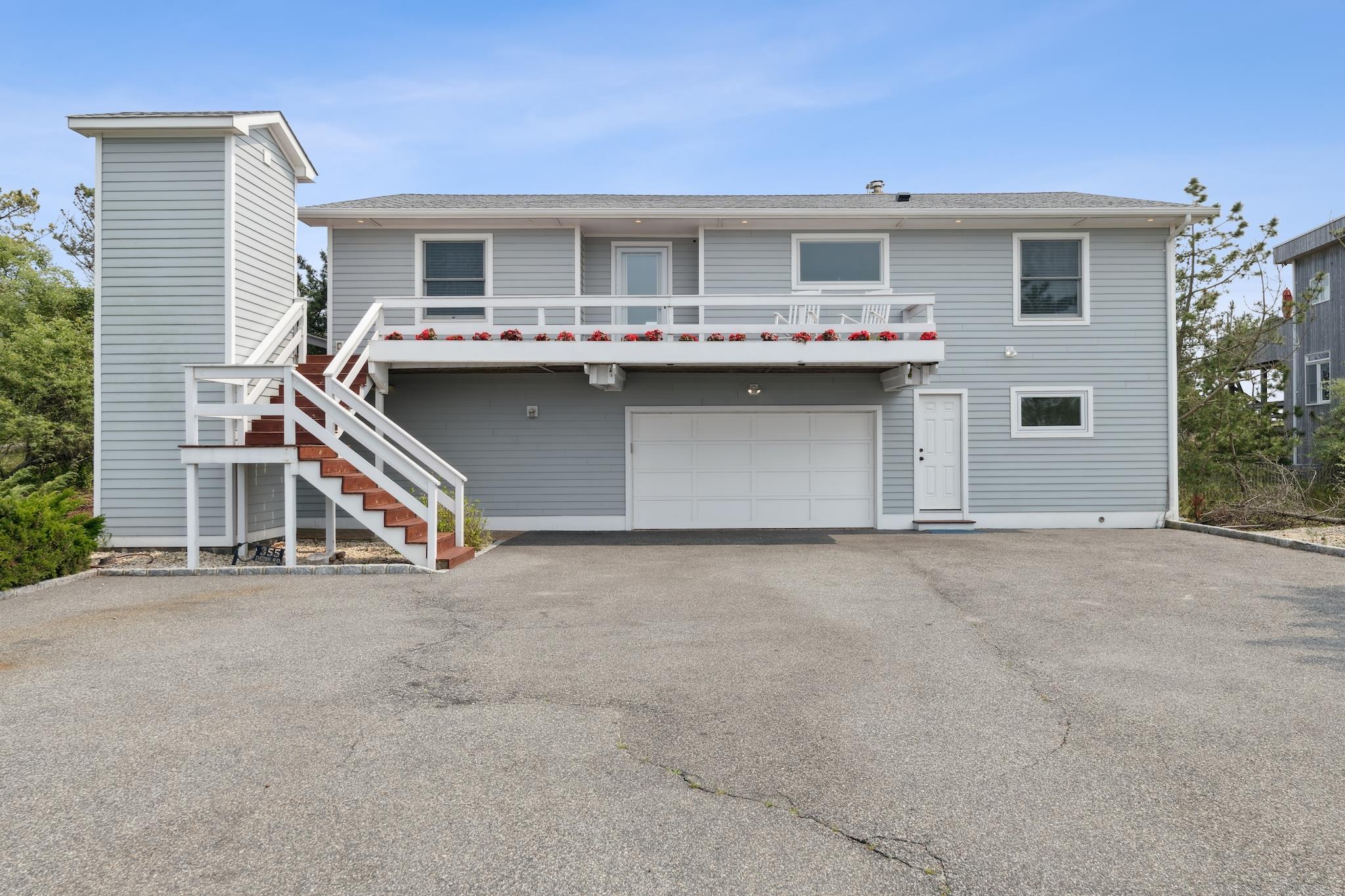 355 Dune Rd
