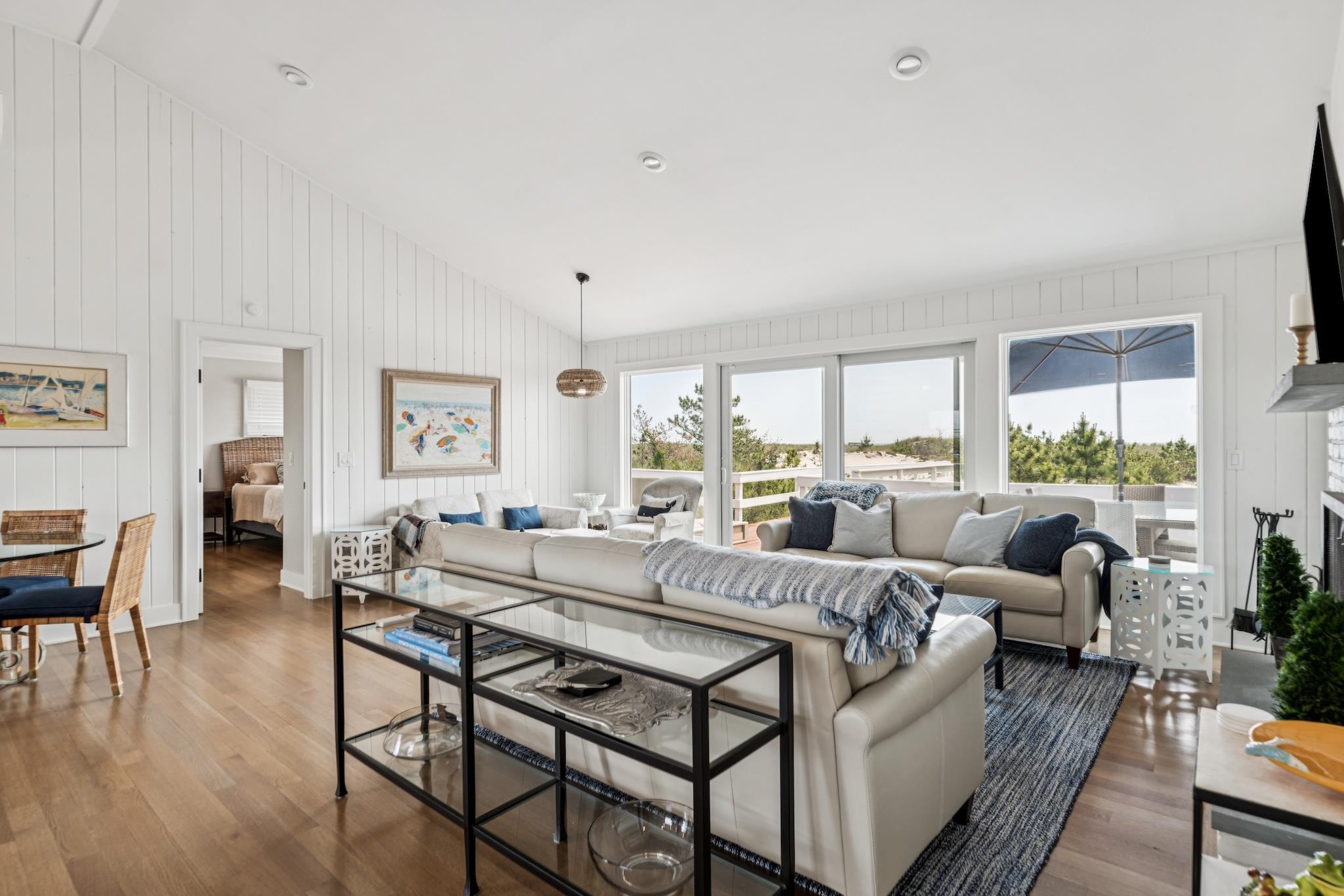 355 Dune Rd
