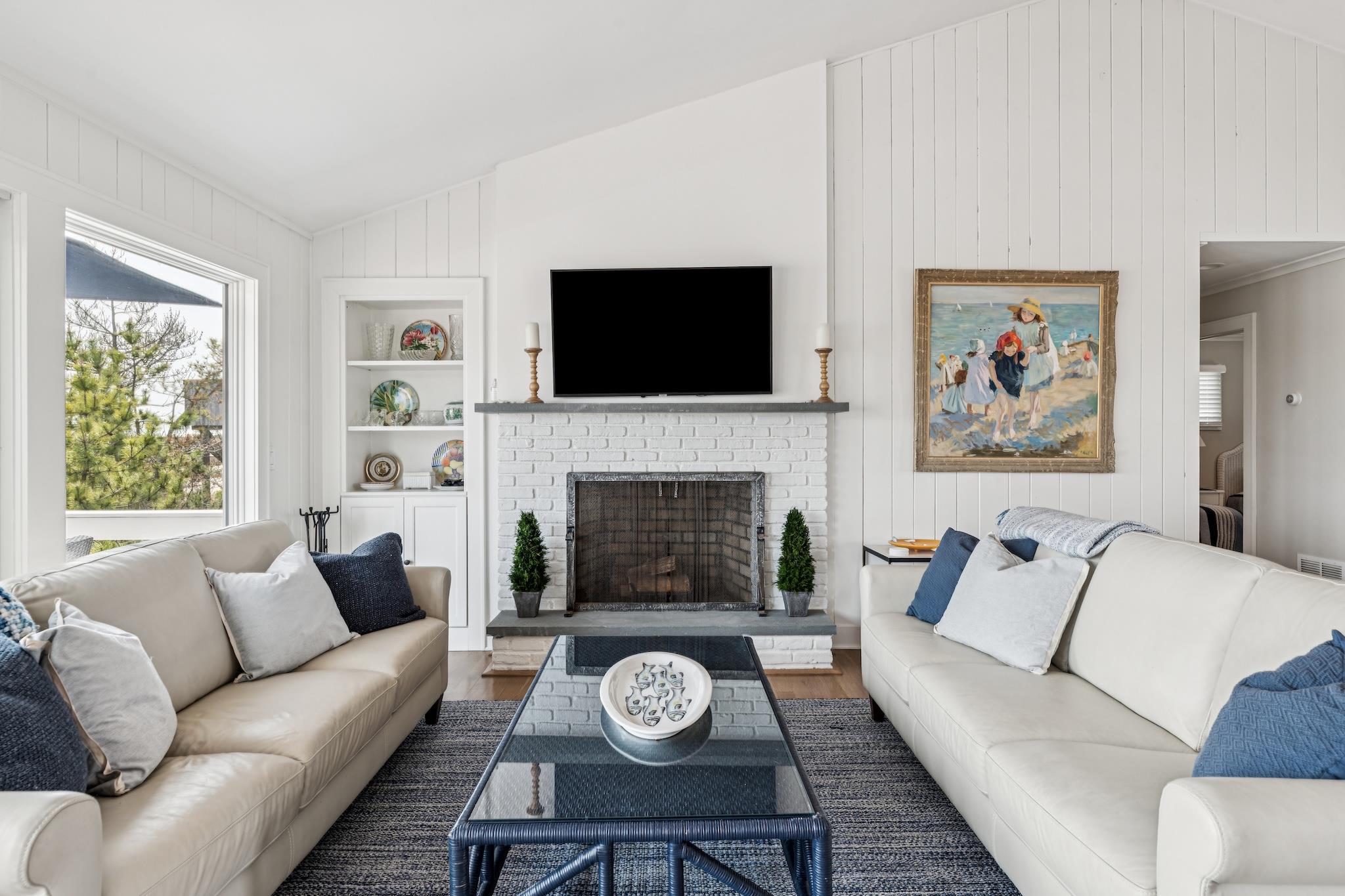 355 Dune Rd