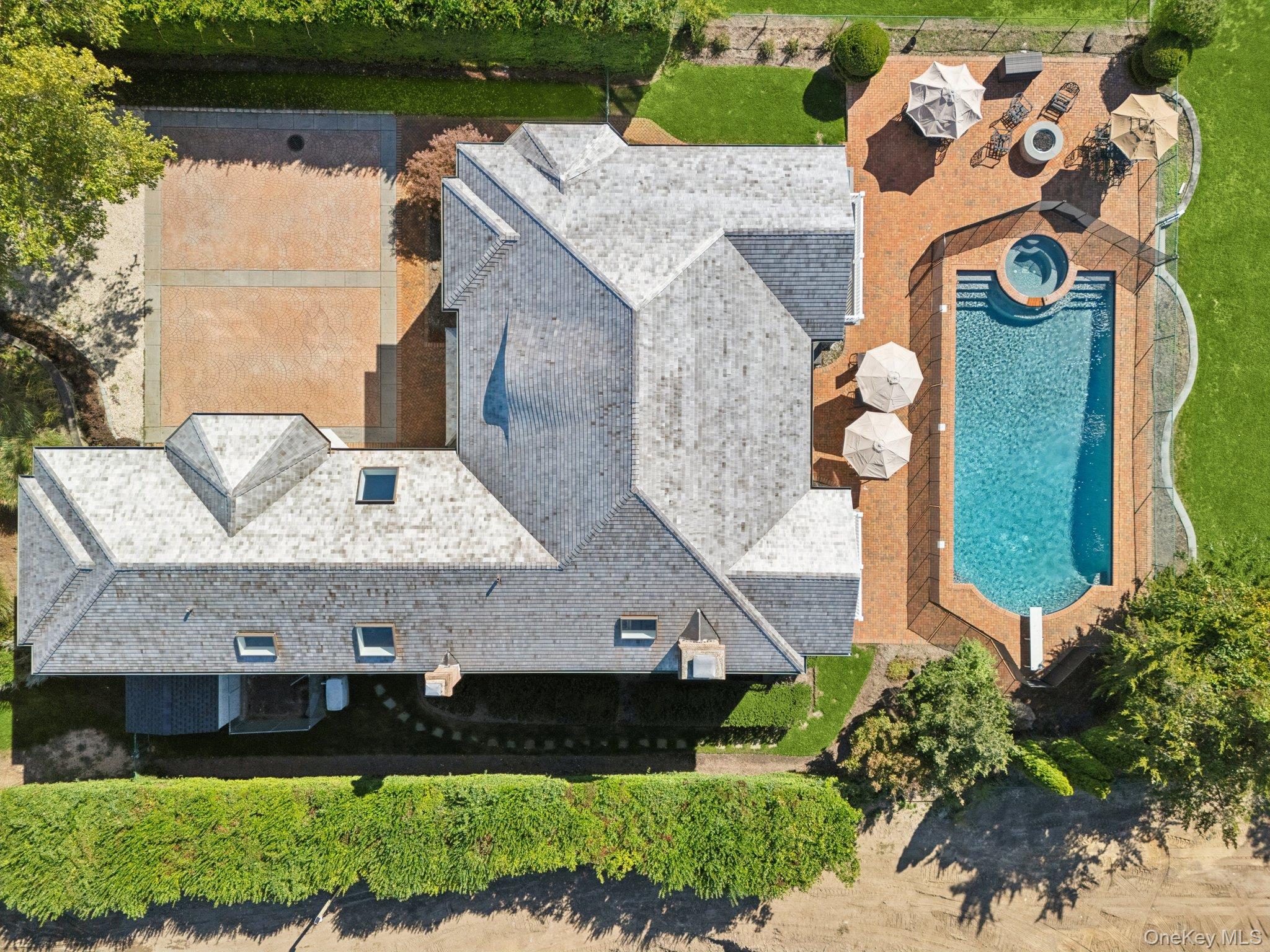 26 Sunset Avenue