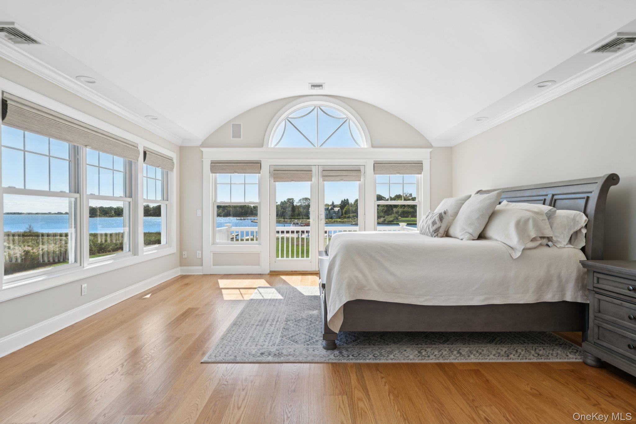 26 Sunset Avenue