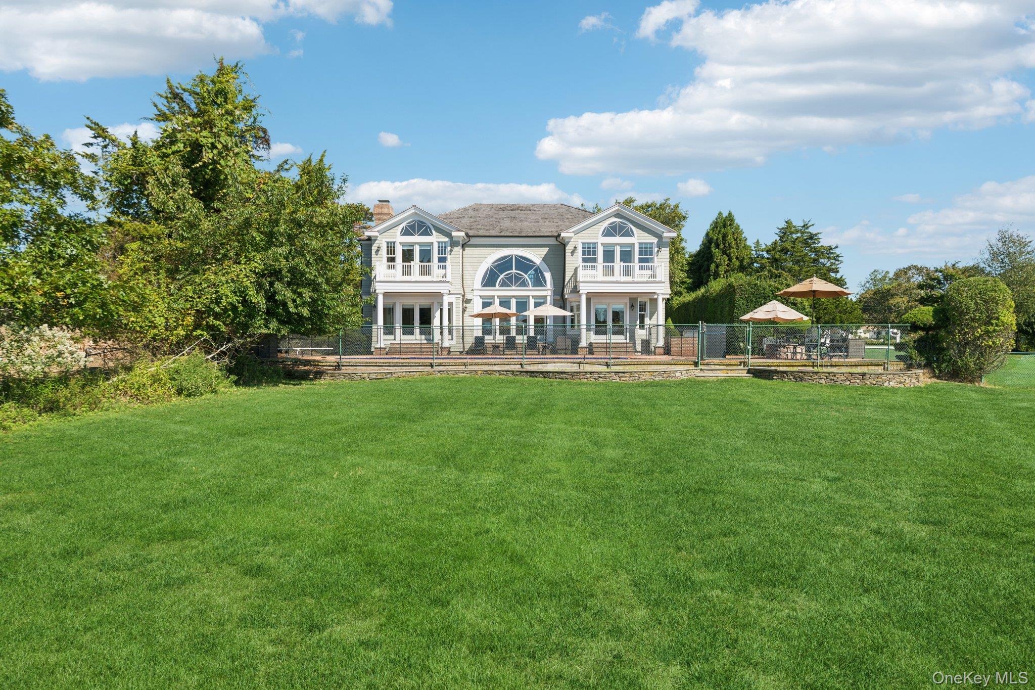 26 Sunset Avenue