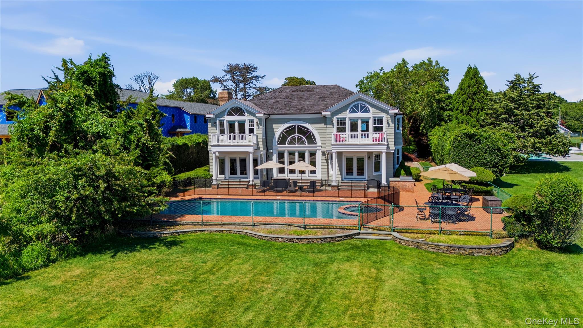 26 Sunset Avenue