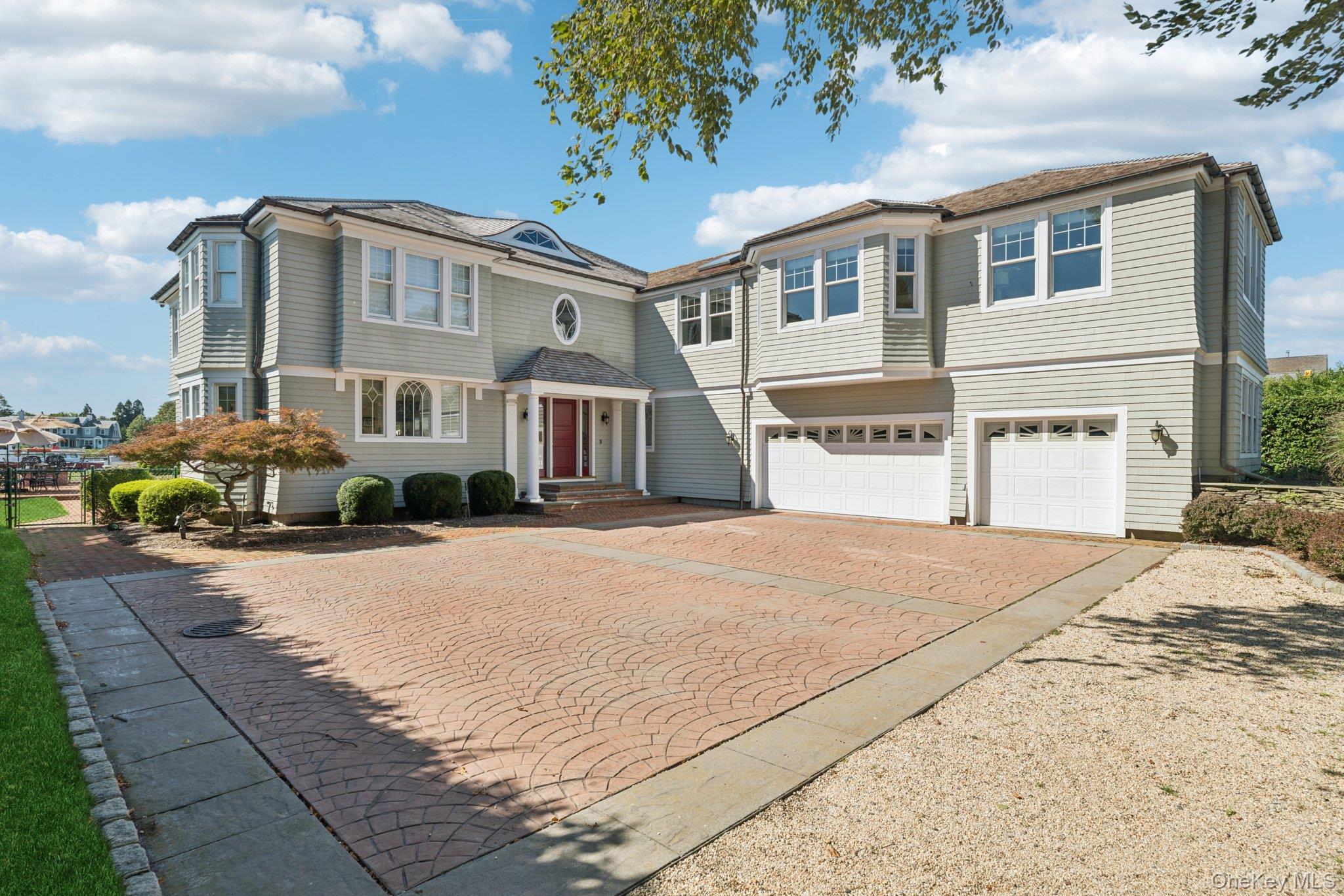 26 Sunset Avenue