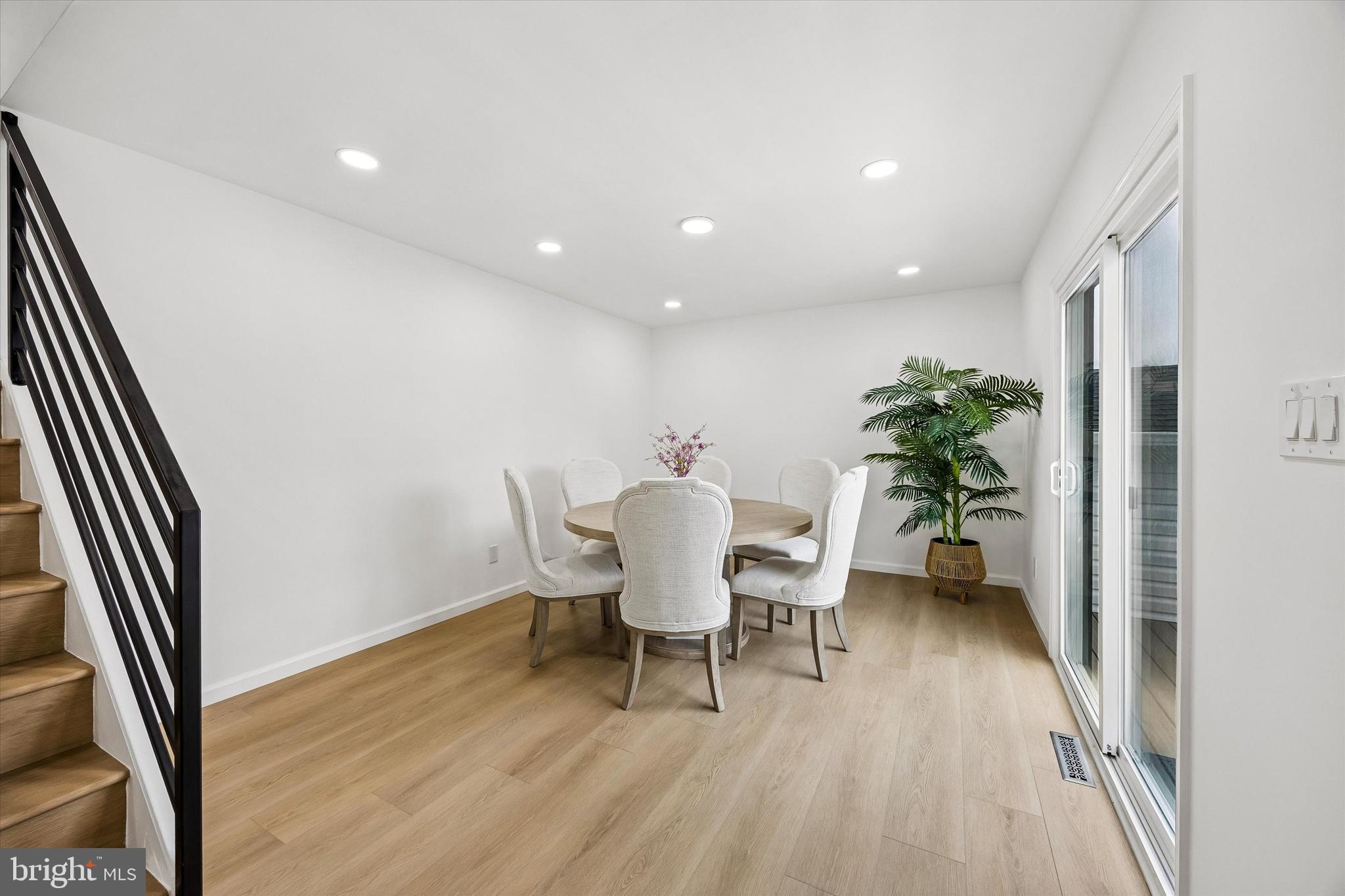 16 BUCKINGHAM ROAD