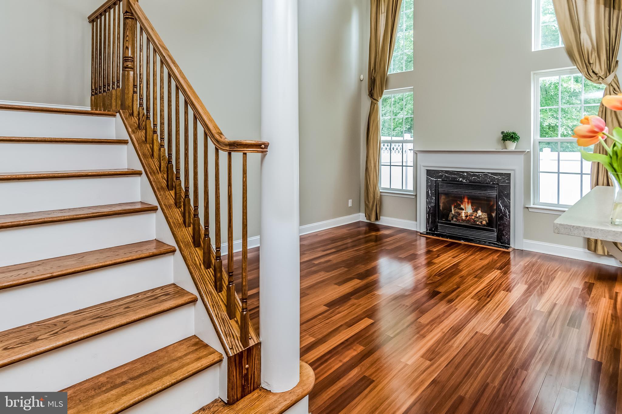 17 LANCASTER CT