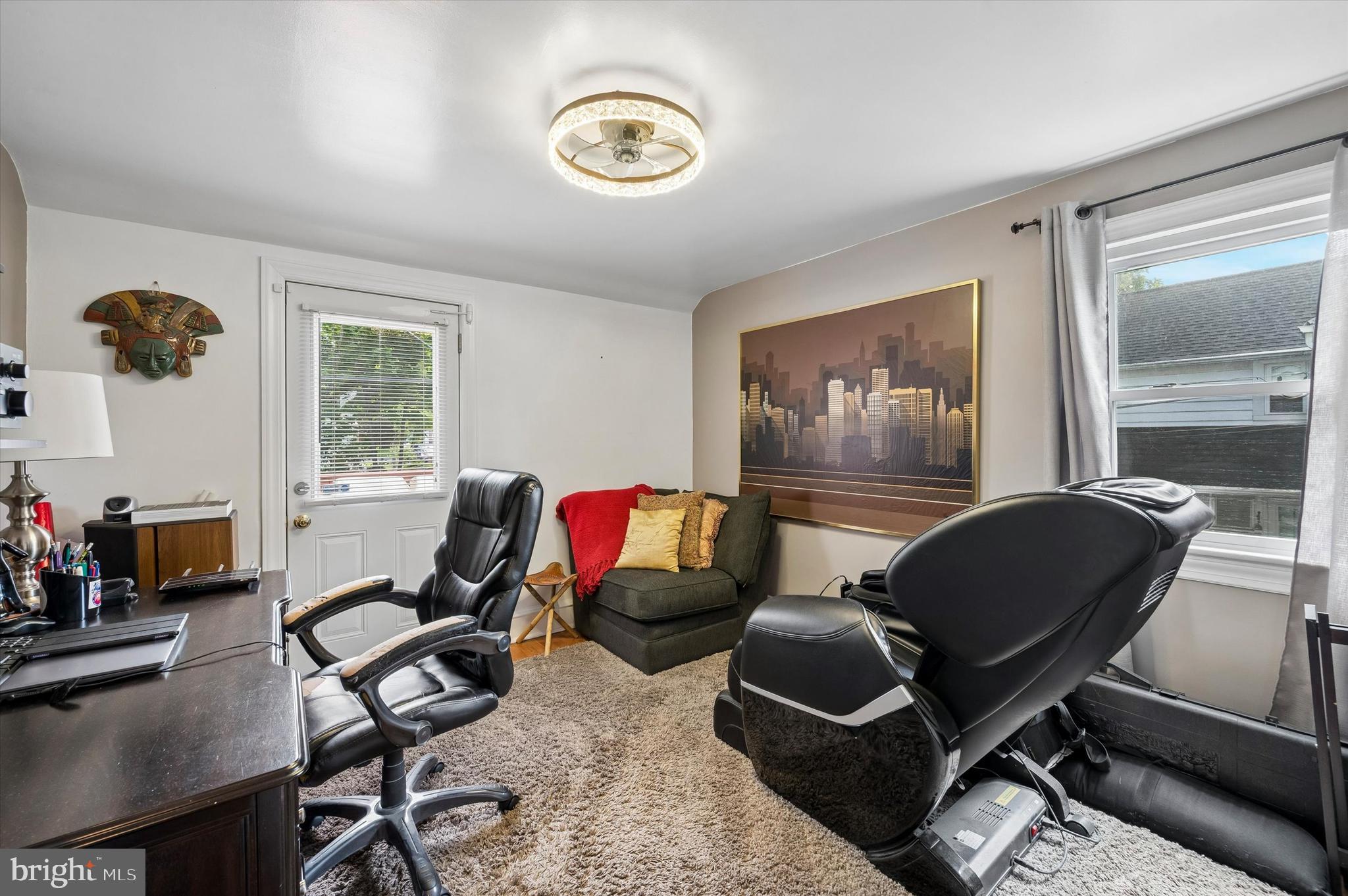 635 LUKENS AVENUE