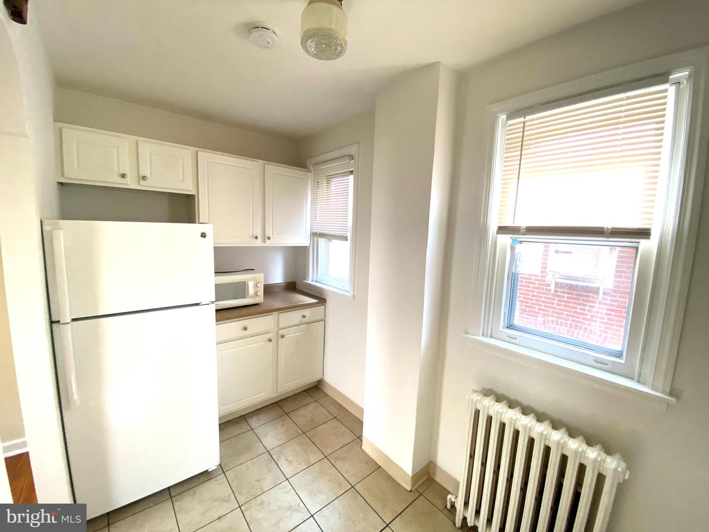 5223 JACKSON STREET Unit: 1F