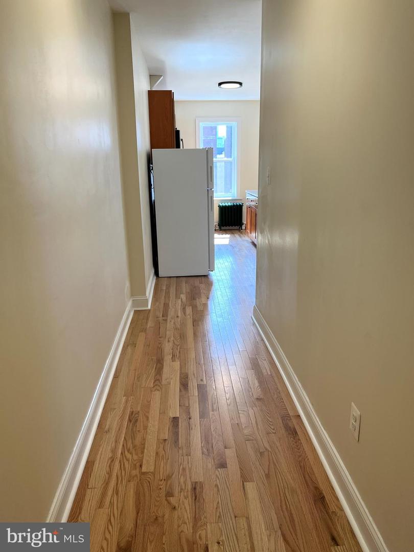 1431 W GIRARD AVENUE Unit: 3F