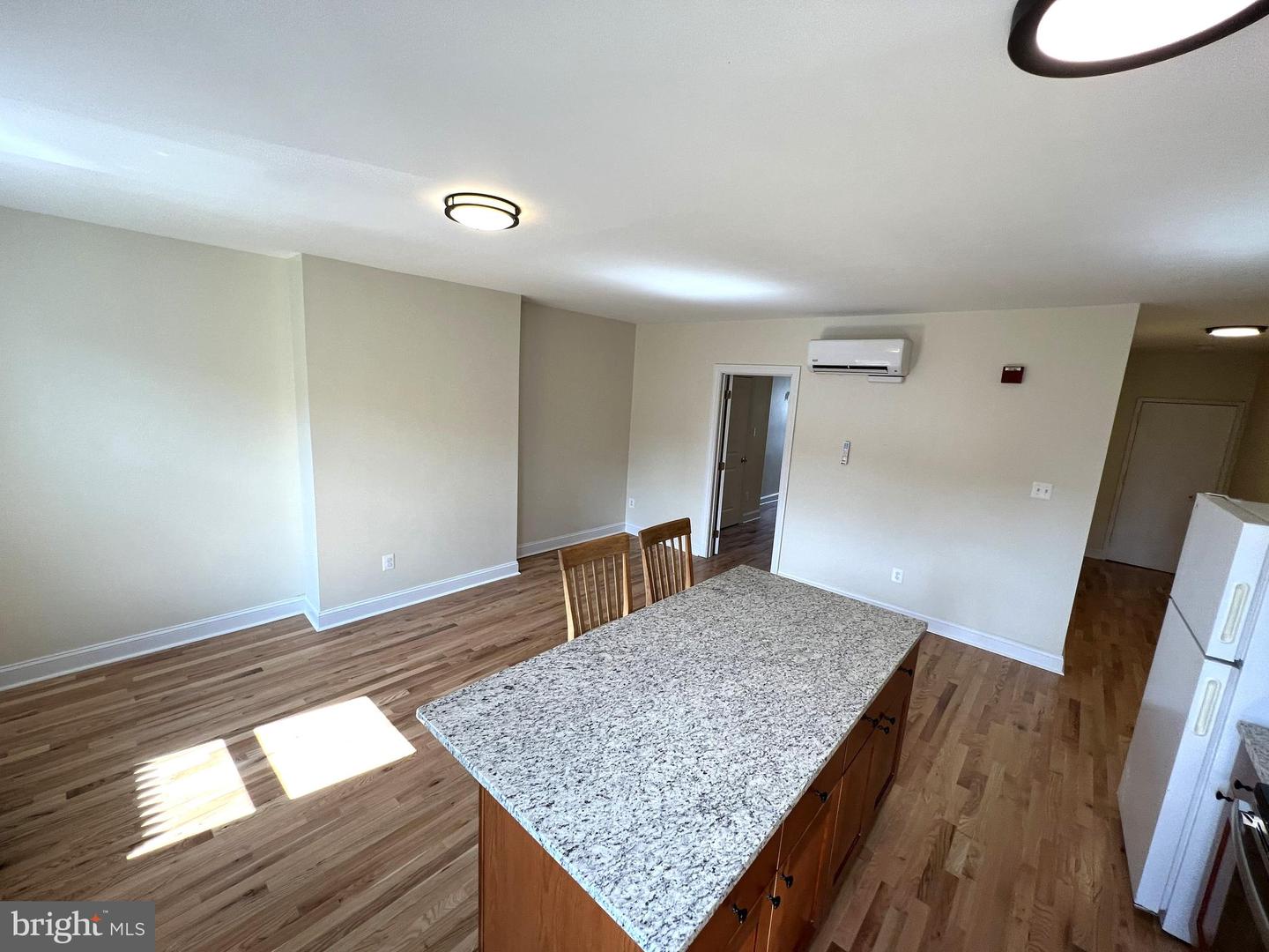 1431 W GIRARD AVENUE Unit: 3F