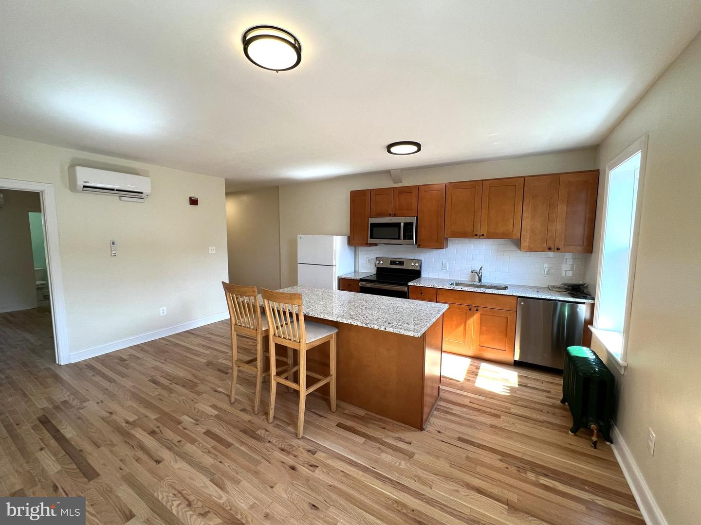 1431 W GIRARD AVENUE Unit: 3F