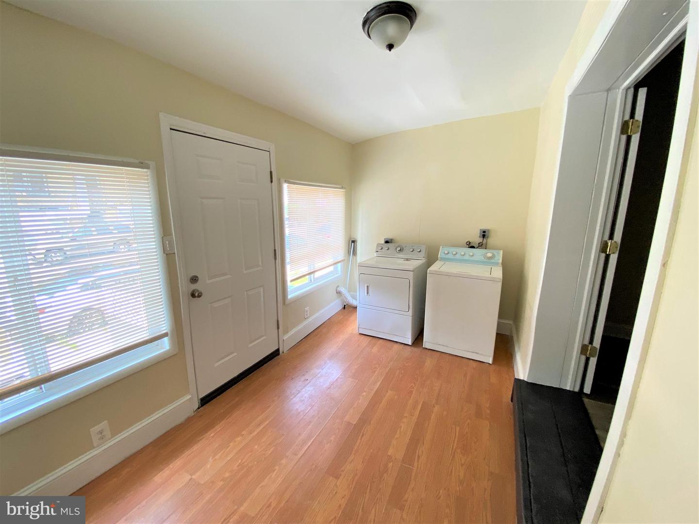 1051 S 54TH STREET