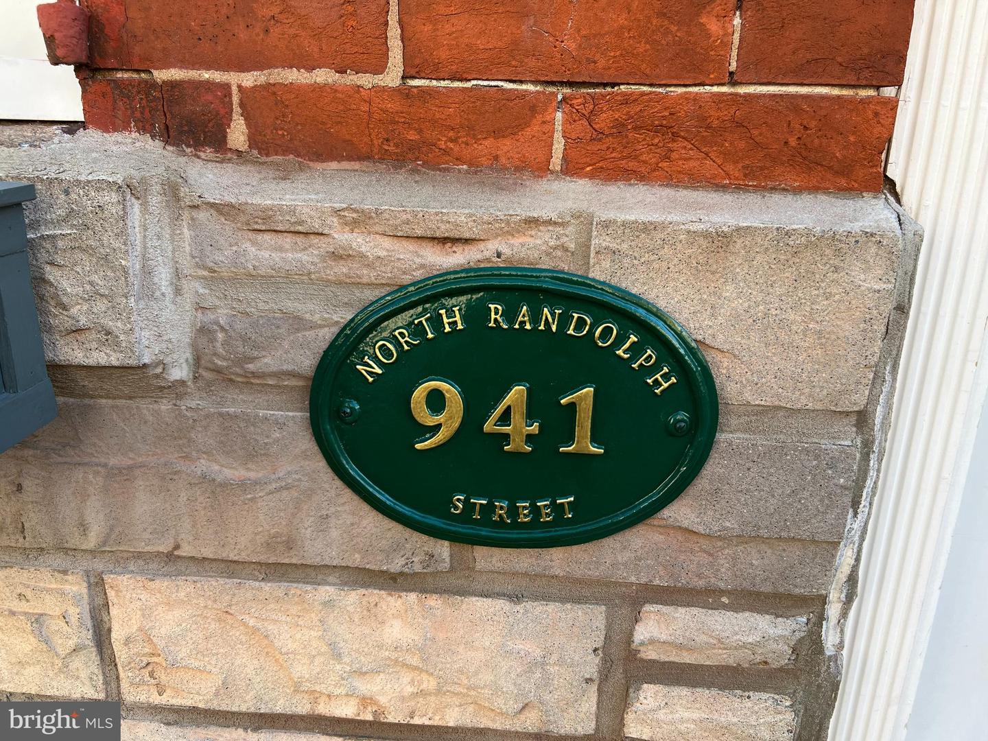 941 N RANDOLPH STREET
