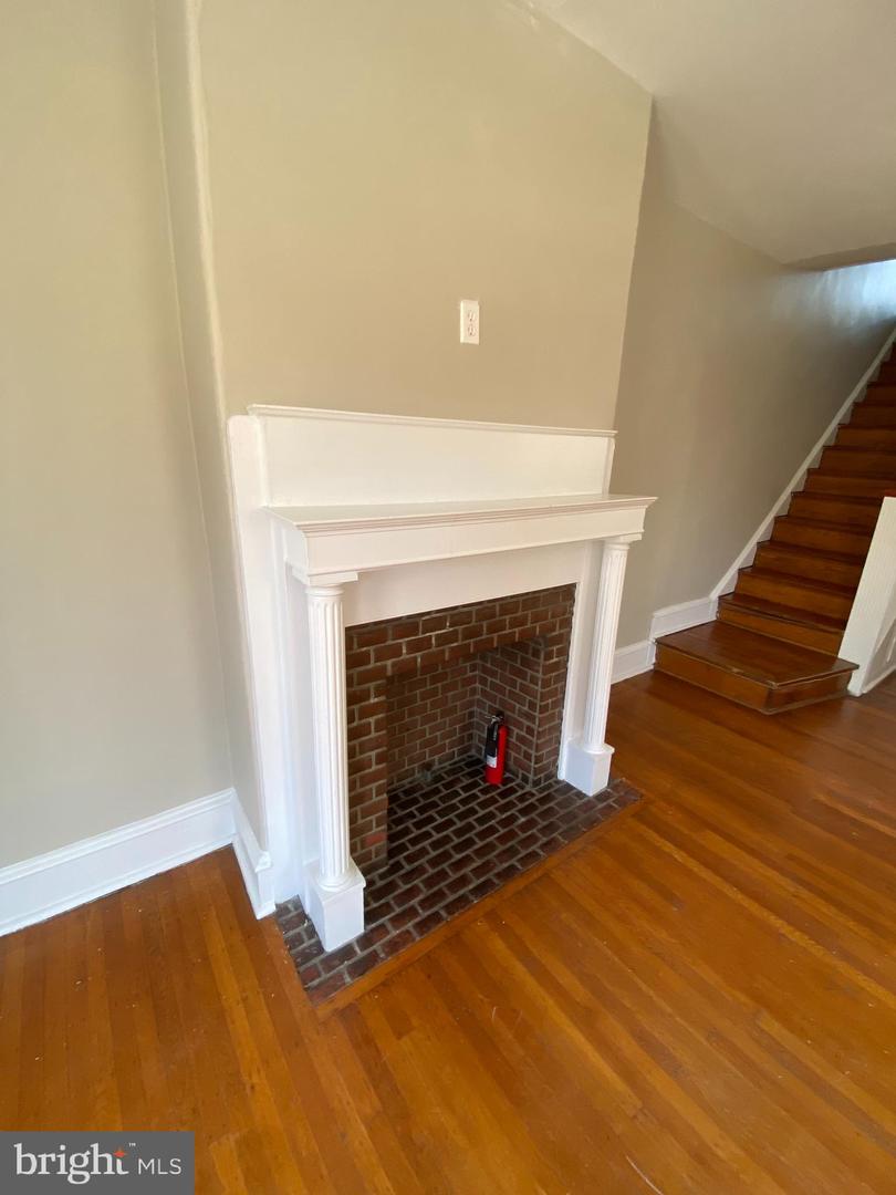 506 W HARVEY STREET Unit: 2