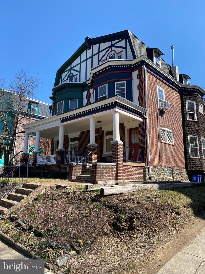 506 W HARVEY STREET Unit: 2