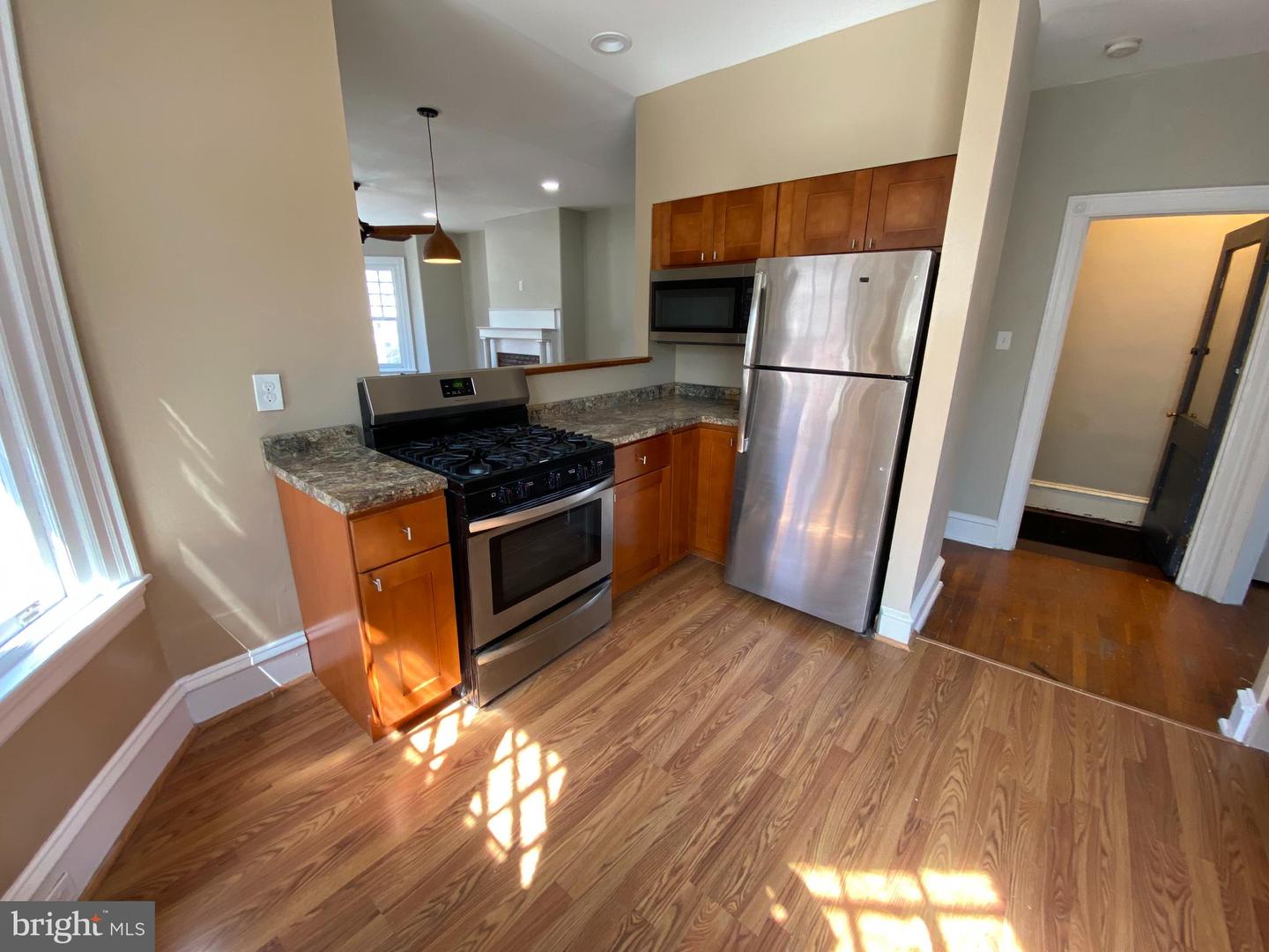 506 W HARVEY STREET Unit: 2