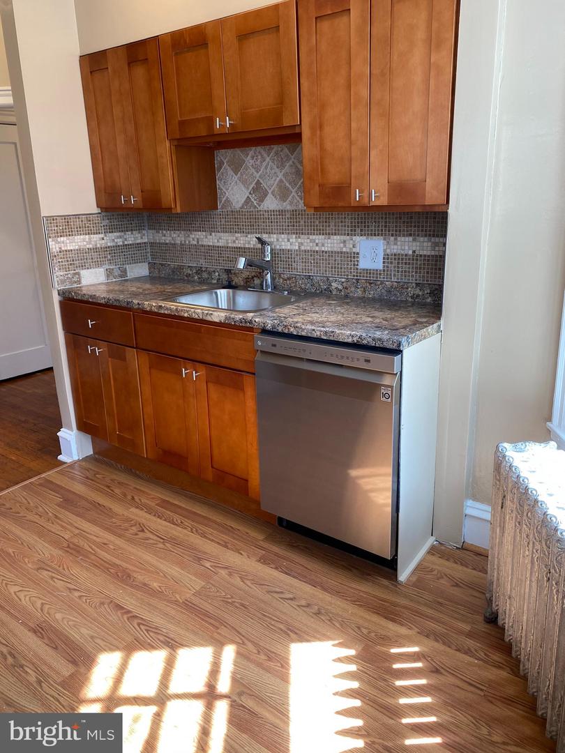 506 W HARVEY STREET Unit: 2