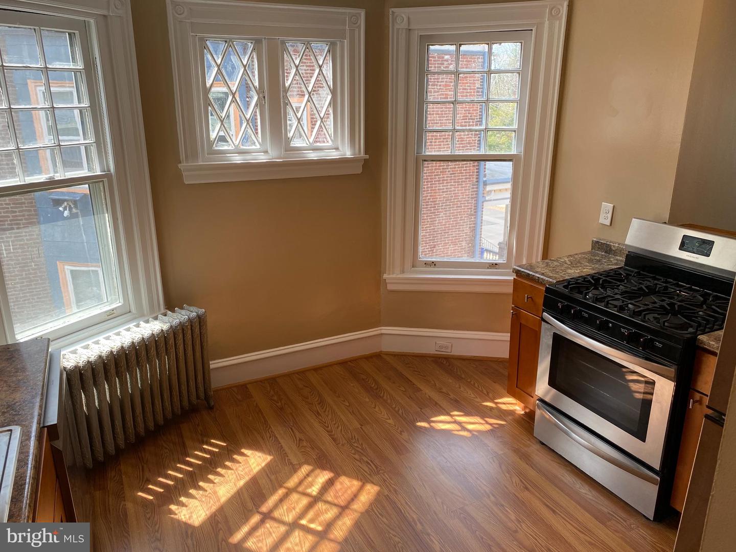 506 W HARVEY STREET Unit: 2