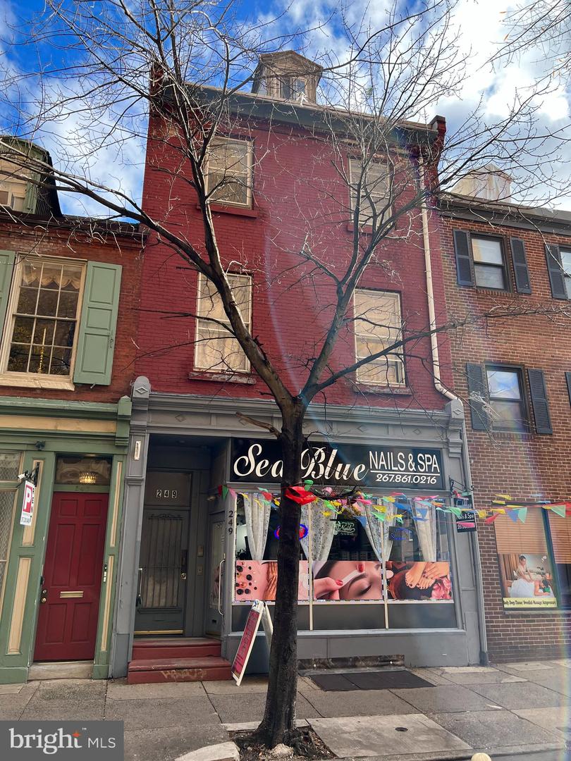 249 S 10TH STREET Unit: 3F