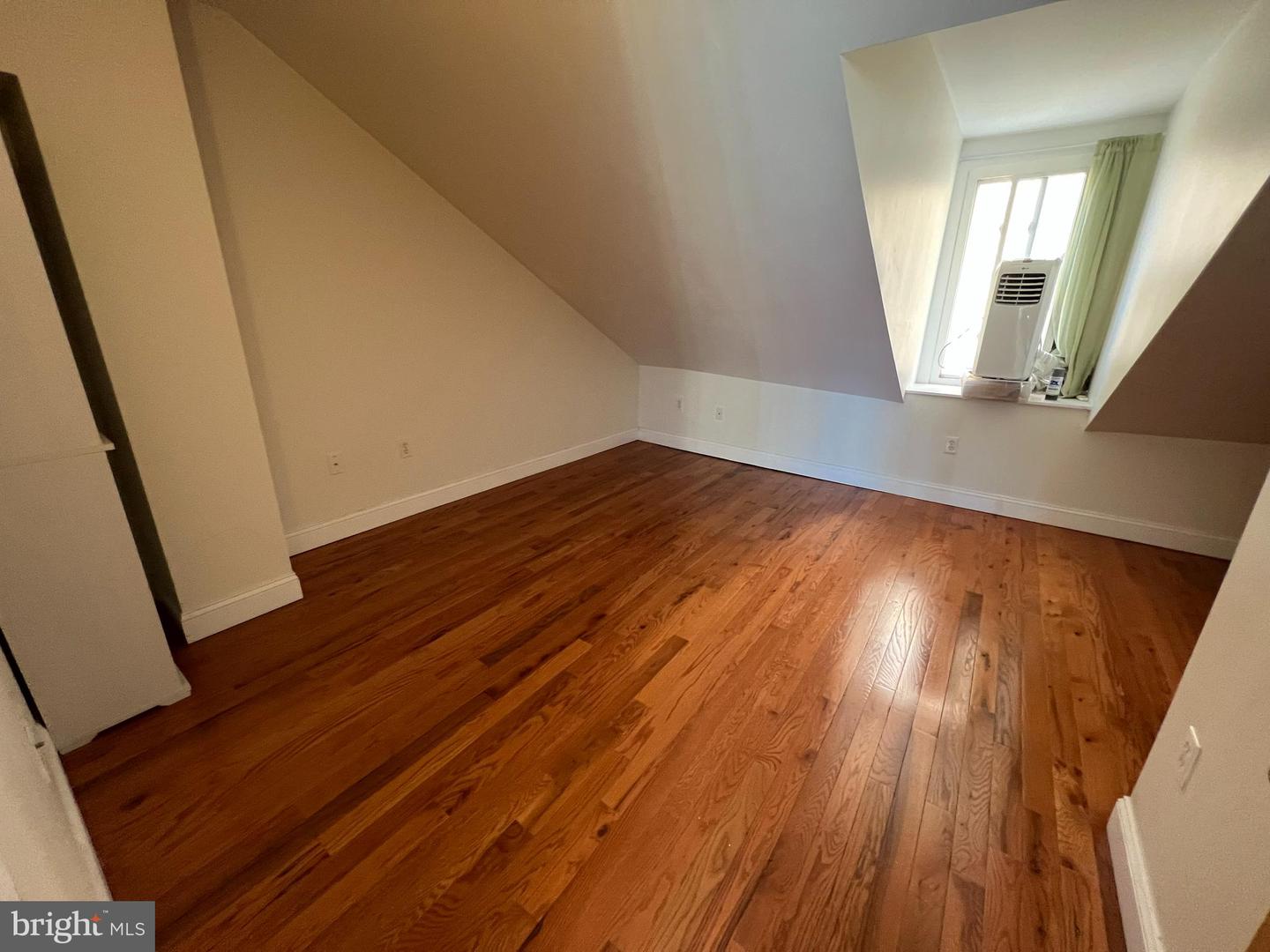 249 S 10TH STREET Unit: 3F