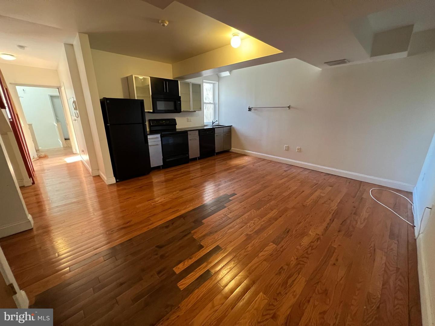 249 S 10TH STREET Unit: 3F