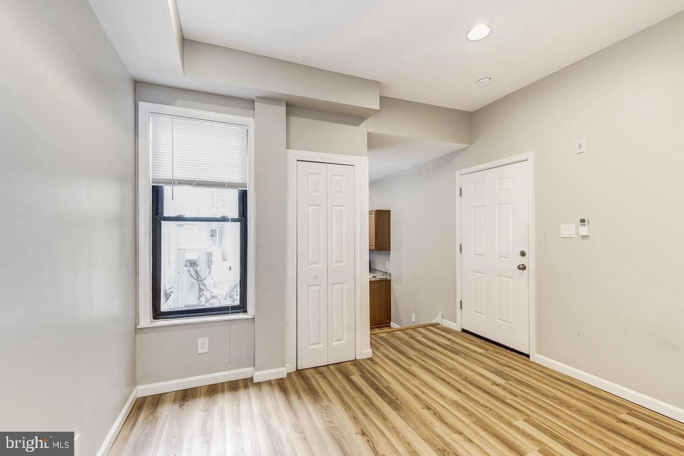 2343 N COLLEGE AVENUE Unit: 2